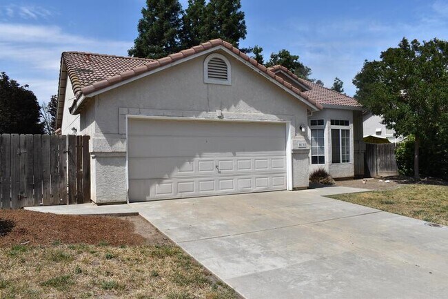Building Photo - 1453 Hunters Dr