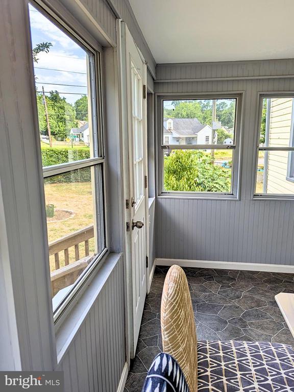 Building Photo - 200 Mohican Dr