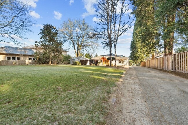 Building Photo - Lake Oswego Four Bedroom Home with View of...