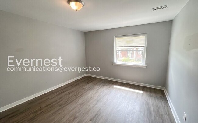Foto del edificio - 1000 4th Ave W