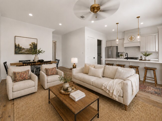 Foto del edificio - COMING SOON in SUGAR MILL POND!
