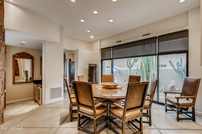 Foto del edificio - 7475 E Gainey Ranch Rd