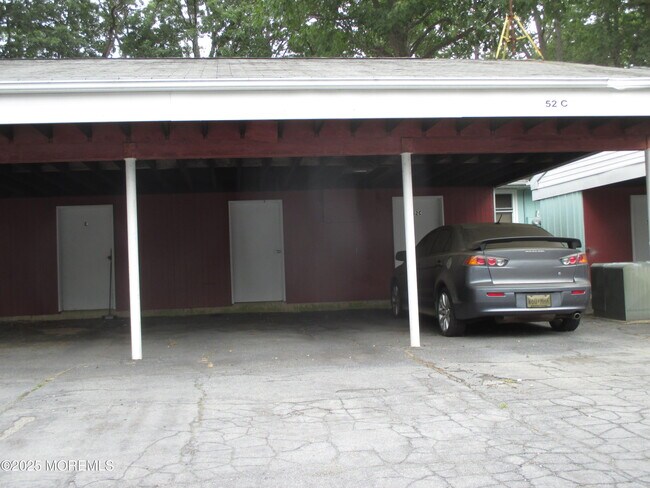 Building Photo - 52D Cambridge Ct
