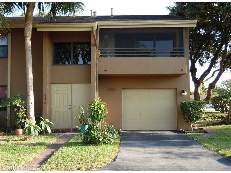 8380 S Missionwood Cir, Miramar, FL 33025 House Rental in Miramar, FL
