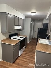 Building Photo - 5562 Newland Way