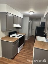 Building Photo - 5562 Newland Way