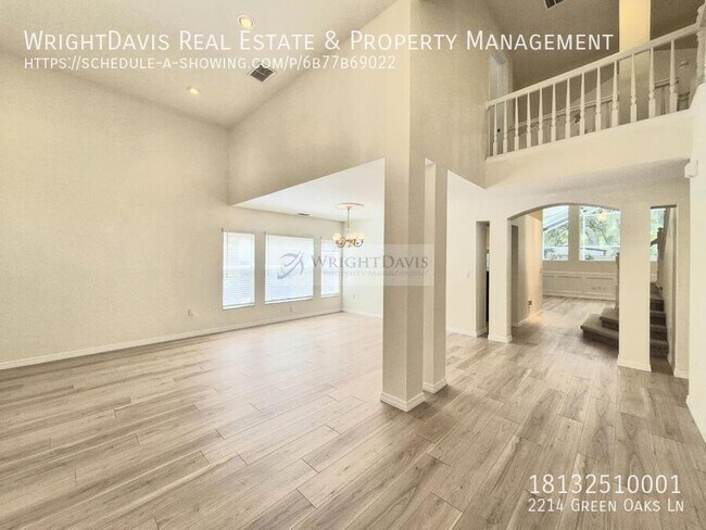 Building Photo - 2214 Green Oaks Ln