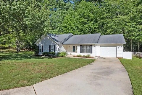 Foto principal - 7406 Merry Oaks Ct