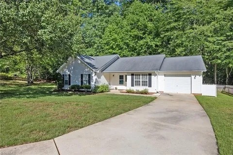 Primary Photo - 7406 Merry Oaks Ct