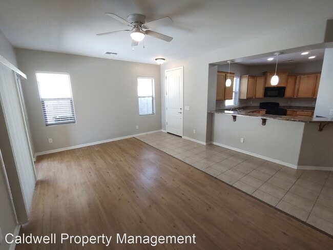 Building Photo - 3 br, 2 bath House - 227 E. Carob Dr.