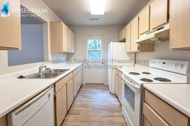 Foto del edificio - 7600 E Horseshoe Ln