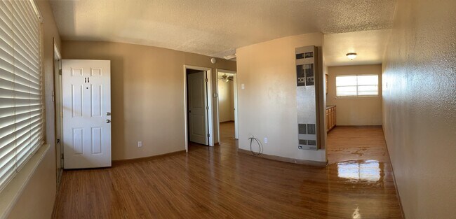 Building Photo - 3525 Sheridan St
