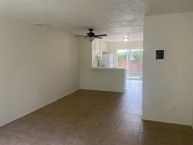 Foto del edificio - 8277 Echo Dell Rd