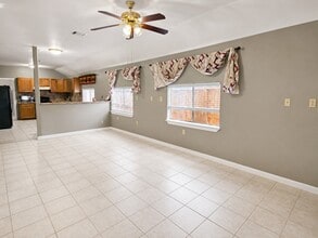 Building Photo - 5527 Lauder Rd