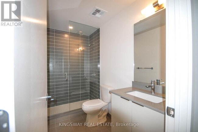 Photo du bâtiment - 3071 Trafalgar Rd