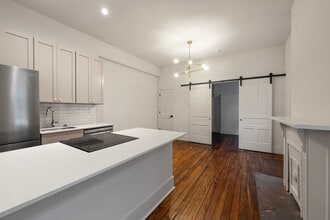 Building Photo - 824 Madison Ave