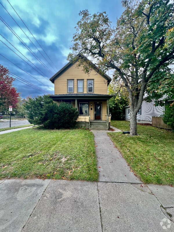 Building Photo - 2129 N 8th St
