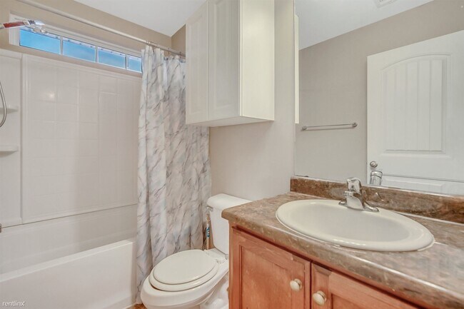 Building Photo - 4 br, 2.5 bath House - 370 Murray Crossing...