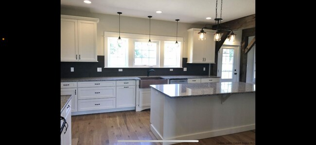 Building Photo - 49 Le Fevre Ln