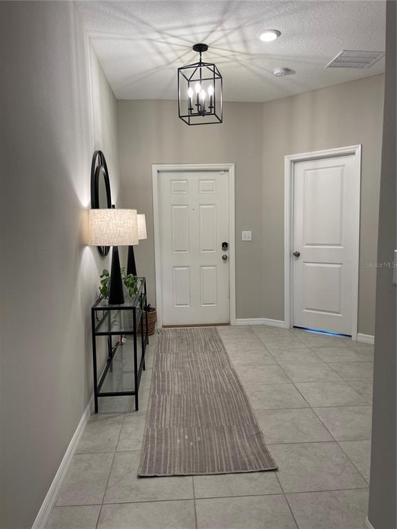 Building Photo - 9450 Channing Hill Dr