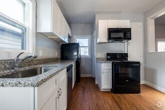 Building Photo - 314 N 8th St