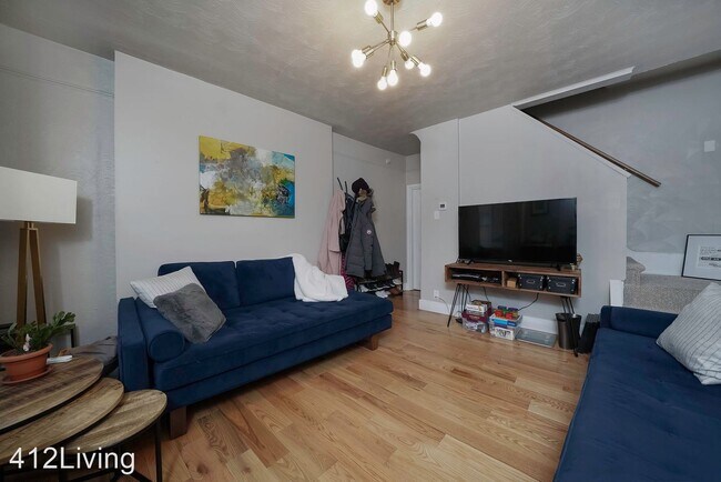 Foto del edificio - 3 br, 1 bath House - 3479 Denny Street