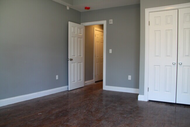 Foto del edificio - 3215 Washington St