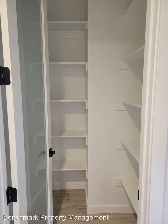 Building Photo - 3 br, 2.5 bath House - 1507 New Holland Dr