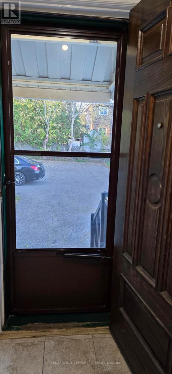 Photo du bâtiment - 89 Centre St E