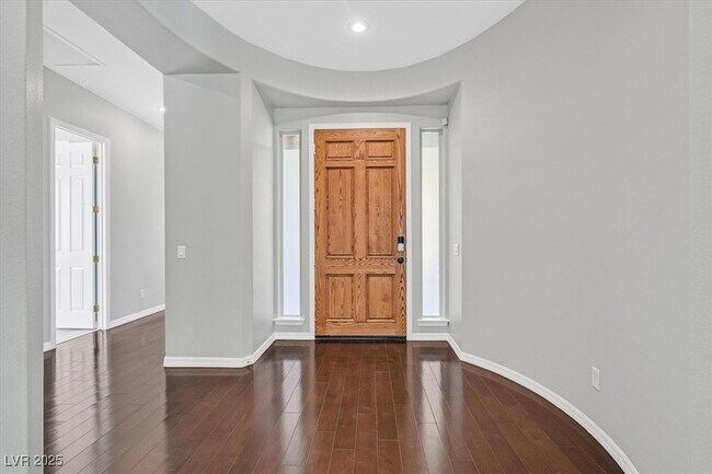 Building Photo - 32 Feather Sound Dr