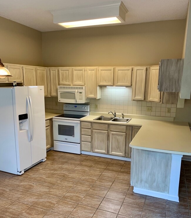 Photo - 8501 Islandic St Apartment