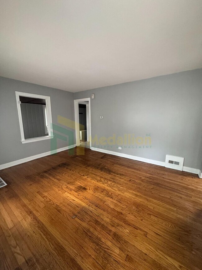 Foto del edificio - Stylish 4BR/2BA Home with Modern Updates &...