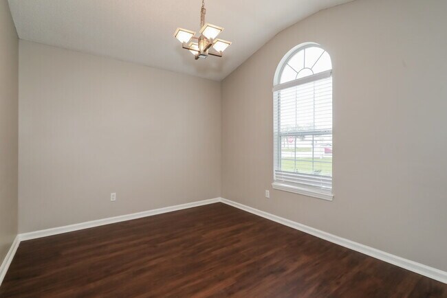 Foto del edificio - 2965 Golden Pond Blvd