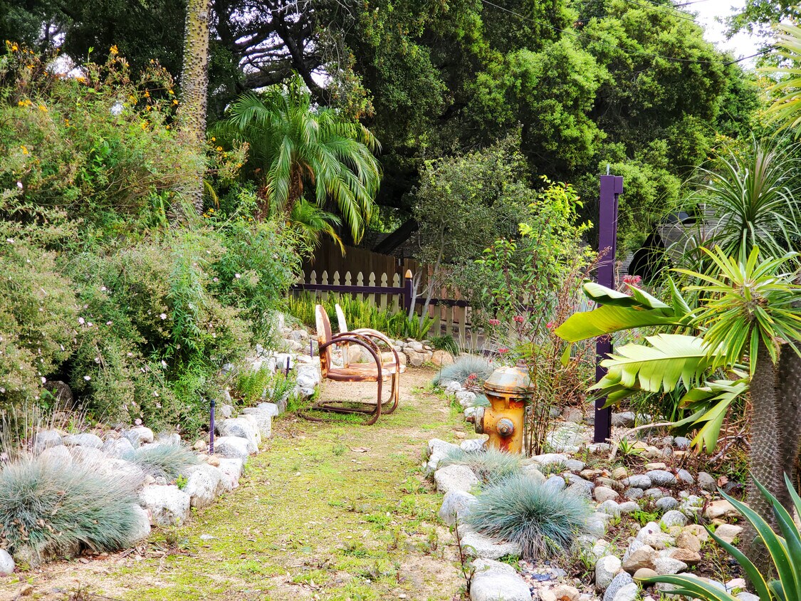 483 Sturtevant Dr Unit 533 A, Sierra Madre, CA 91024 Apartment for