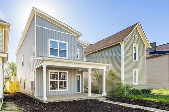 Building Photo - 72 Hayden Ave