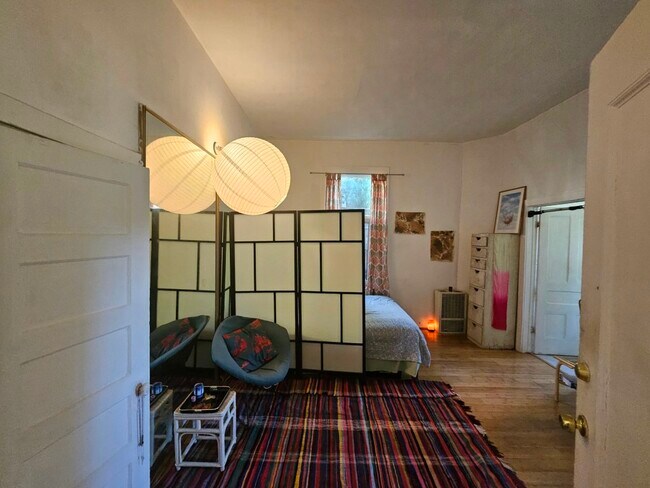 Foto del edificio - 1442 Lake Shore Ave