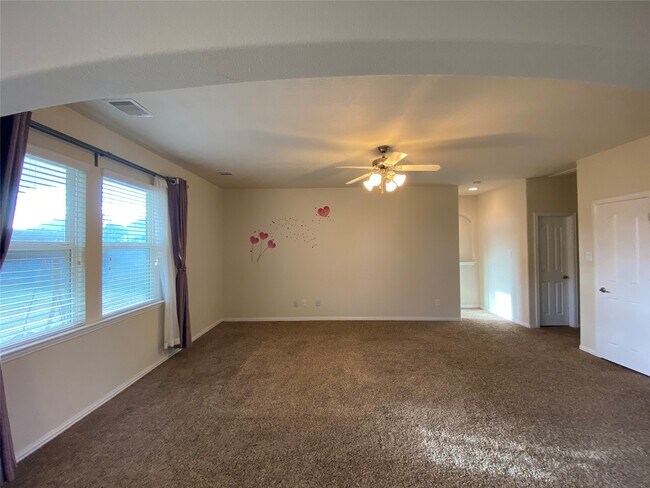 Building Photo - 24615 Forest Canopy Dr