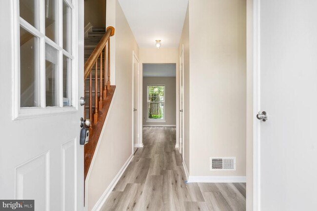 Foto del edificio - 3121 Benton Square Dr