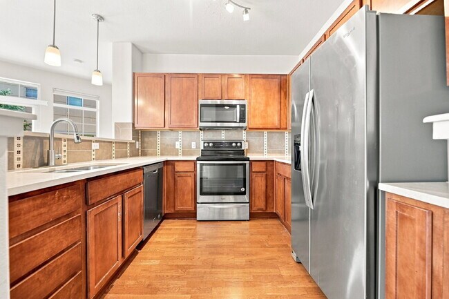Foto del edificio - $2,195.95 - 2 bed, 2 bath Spacious Condo in Broomfield with AC and In Unit Laundry!