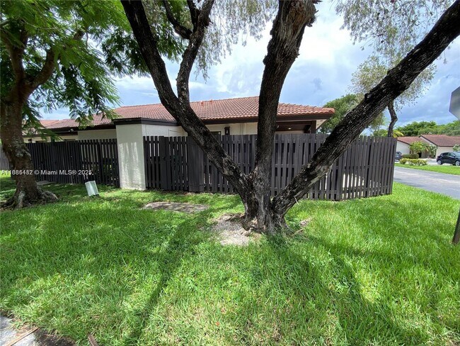 Foto del edificio - 14965 SW 49th Ln