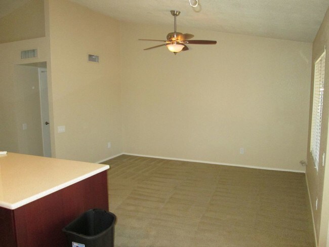 Foto del edificio - 4583 W Elgin St