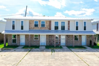 Building Photo - 217 Belle Terre Blvd