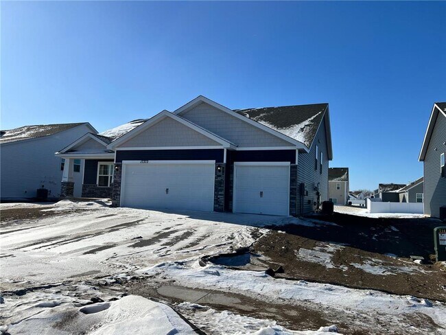 Foto del edificio - 17373 Dulles Ln