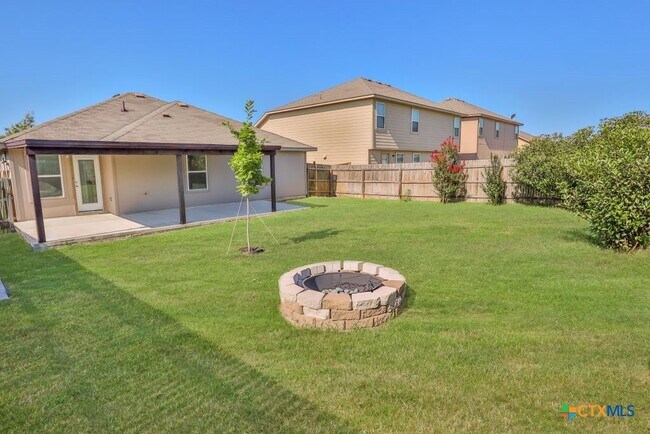 Building Photo - 1560 Gateshead Dr