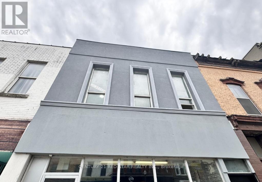 Primary Photo - 368-368 Dundas St