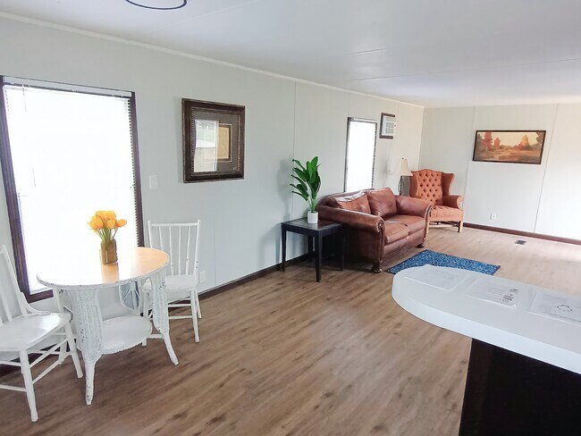 Foto del edificio - 200 N 28th St