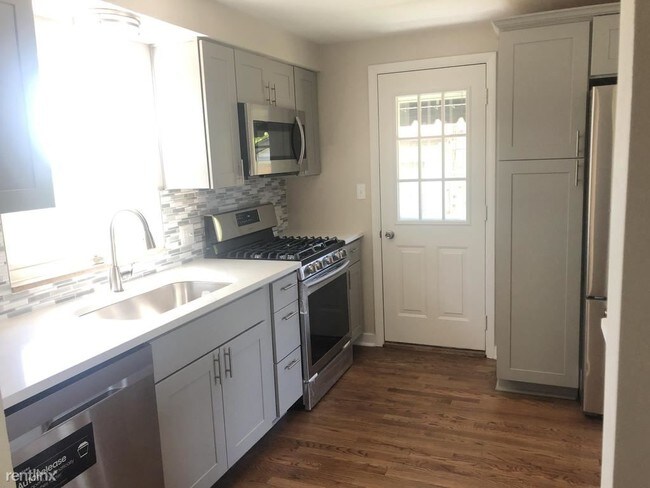 Building Photo - 3 br, 2 bath House - 1327 Bower Hill Rd