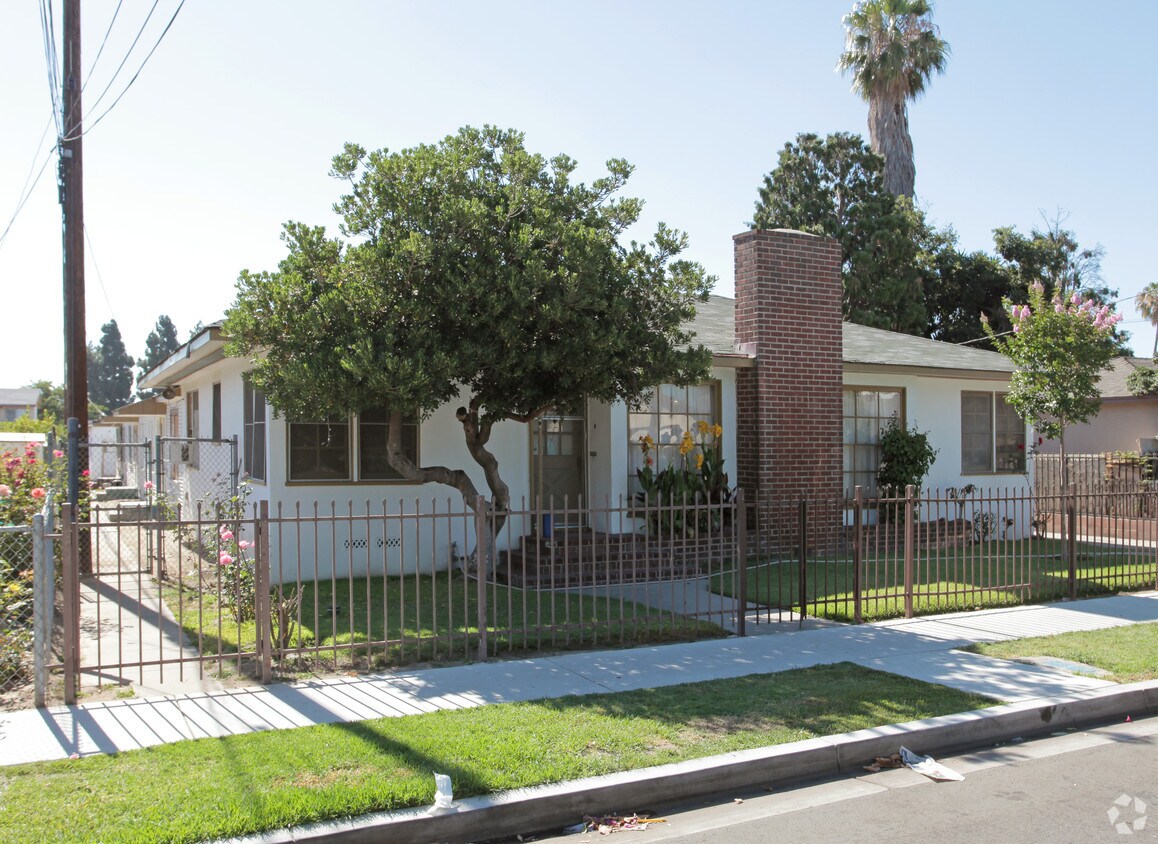 Primary Photo - 6026 Fishburn Ave