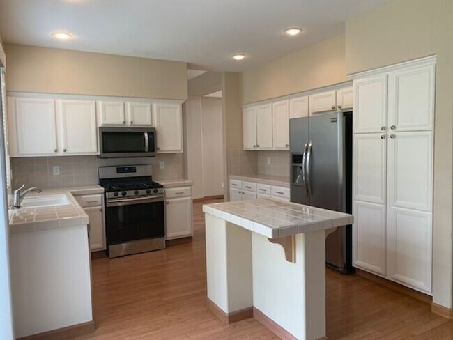 Foto del edificio - 3200 Fairlands Ct