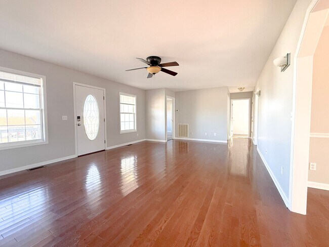 Building Photo - Spacious 3-Bedroom Home with Huge Basement, Garage, and Scenic Country Views